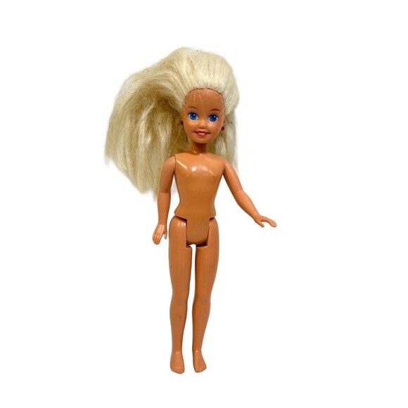 Mattel Barbie Teen Skipper Doll Blond Hair 1991. Movable Arms/Legs. Red Earrings - Picture 1 of 9